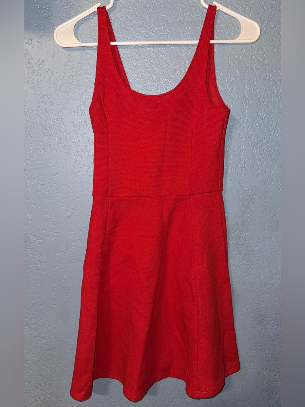 H&M Red Sleeveless Scoop Neck Mini Dress